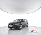 Volvo VOLVO V50 2.0i 16V cat Momentum - PER OPERATORI  - Volvo V50 Momentum mit Benzin-Antrieb