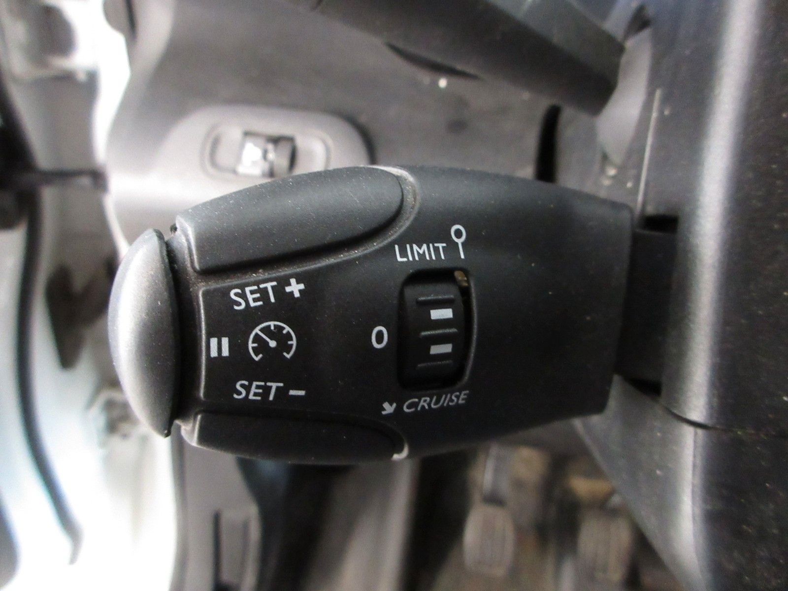 Fahrzeugabbildung Citroën Berlingo Kasten Club M/L1  AC/PDC