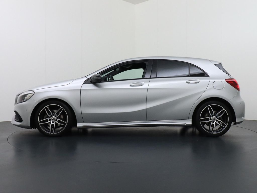Mercedes-Benz A 160 Sport Edition AMG Styling