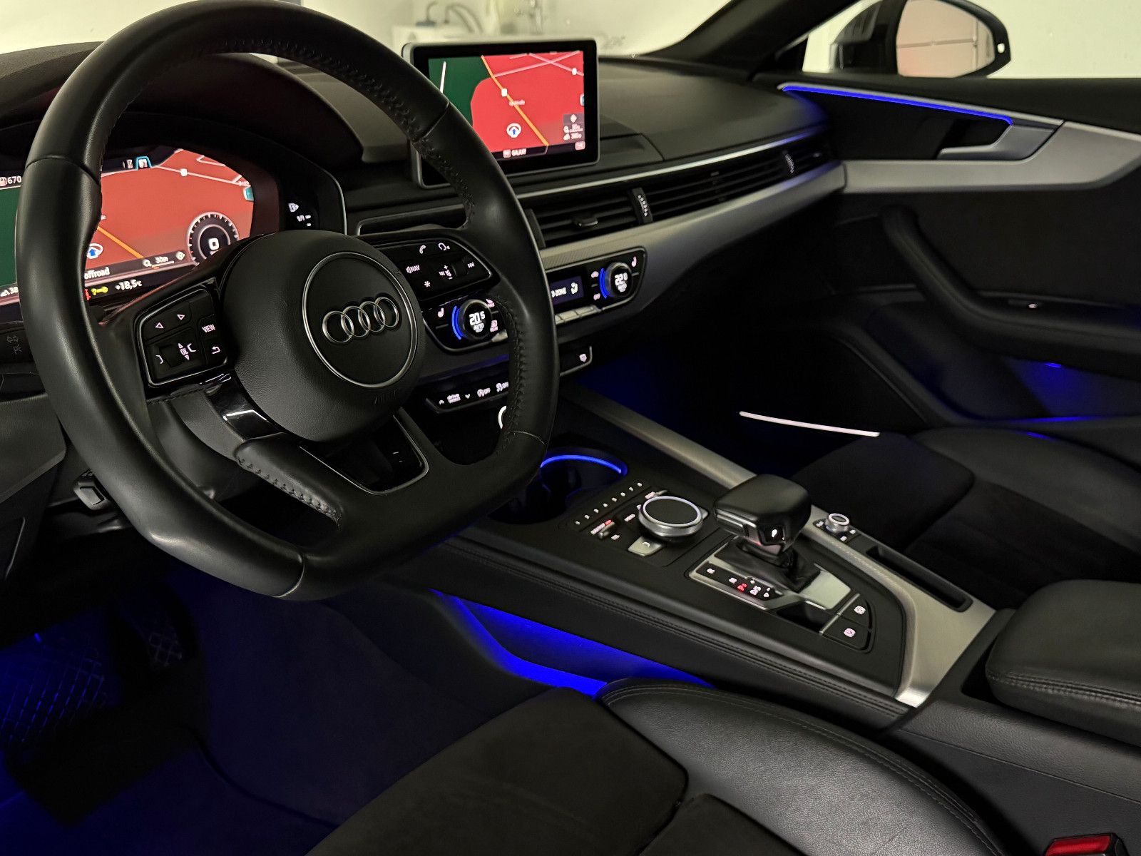 Fahrzeugabbildung Audi A5 Sportback 2.0 TDI S-LINE/360*/B&O/MASSAGE/ACC