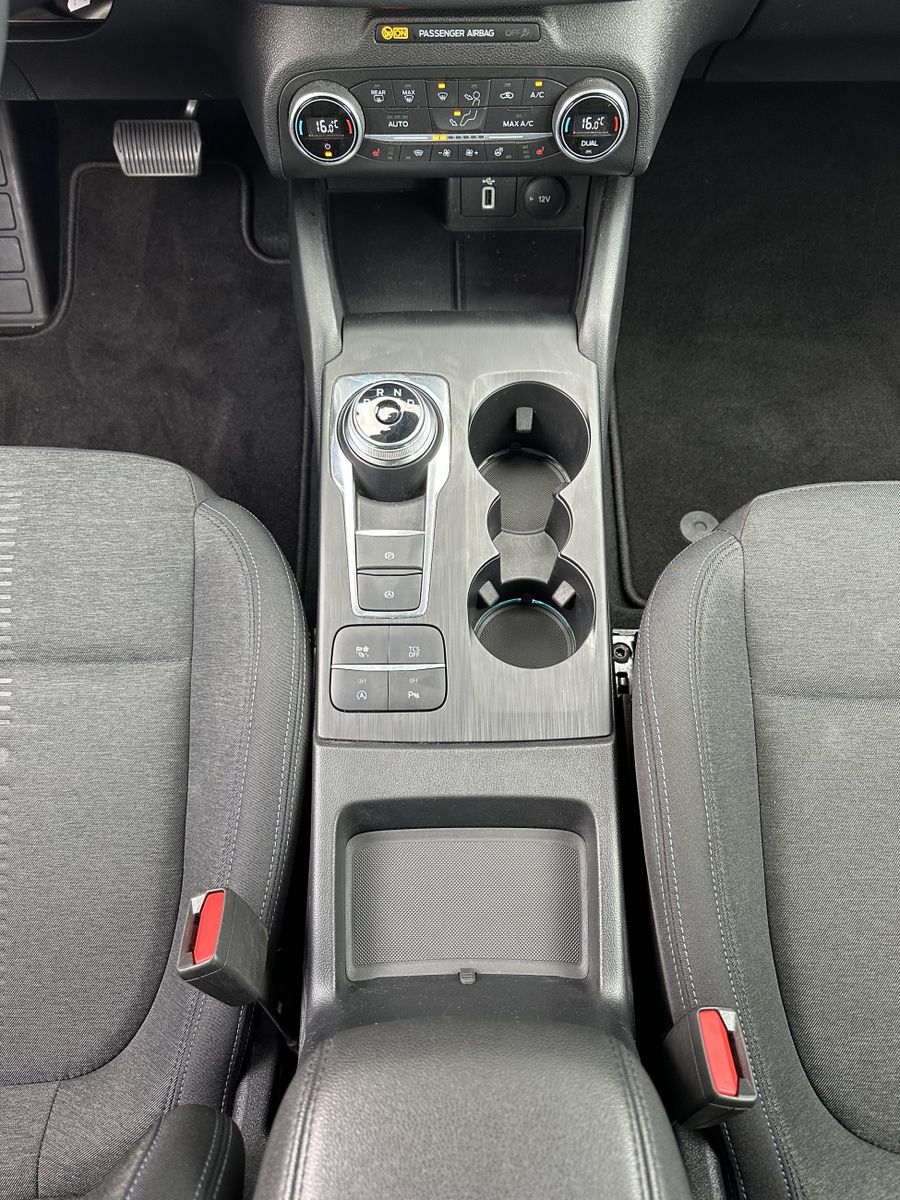 Fahrzeugabbildung Ford Focus Turnier 2.0 EB Aut. Active NAV+LED+KAM+ACC