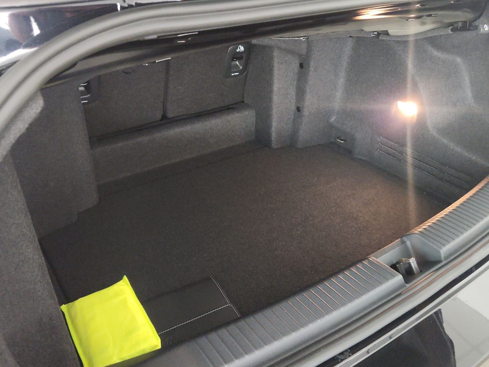 Volkswagen T-Roc - Bild 21