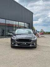 Ford Mondeo Turnier ST-Line Pano LED Business - Ford Mondeo mit Diesel-Antrieb: Kombi