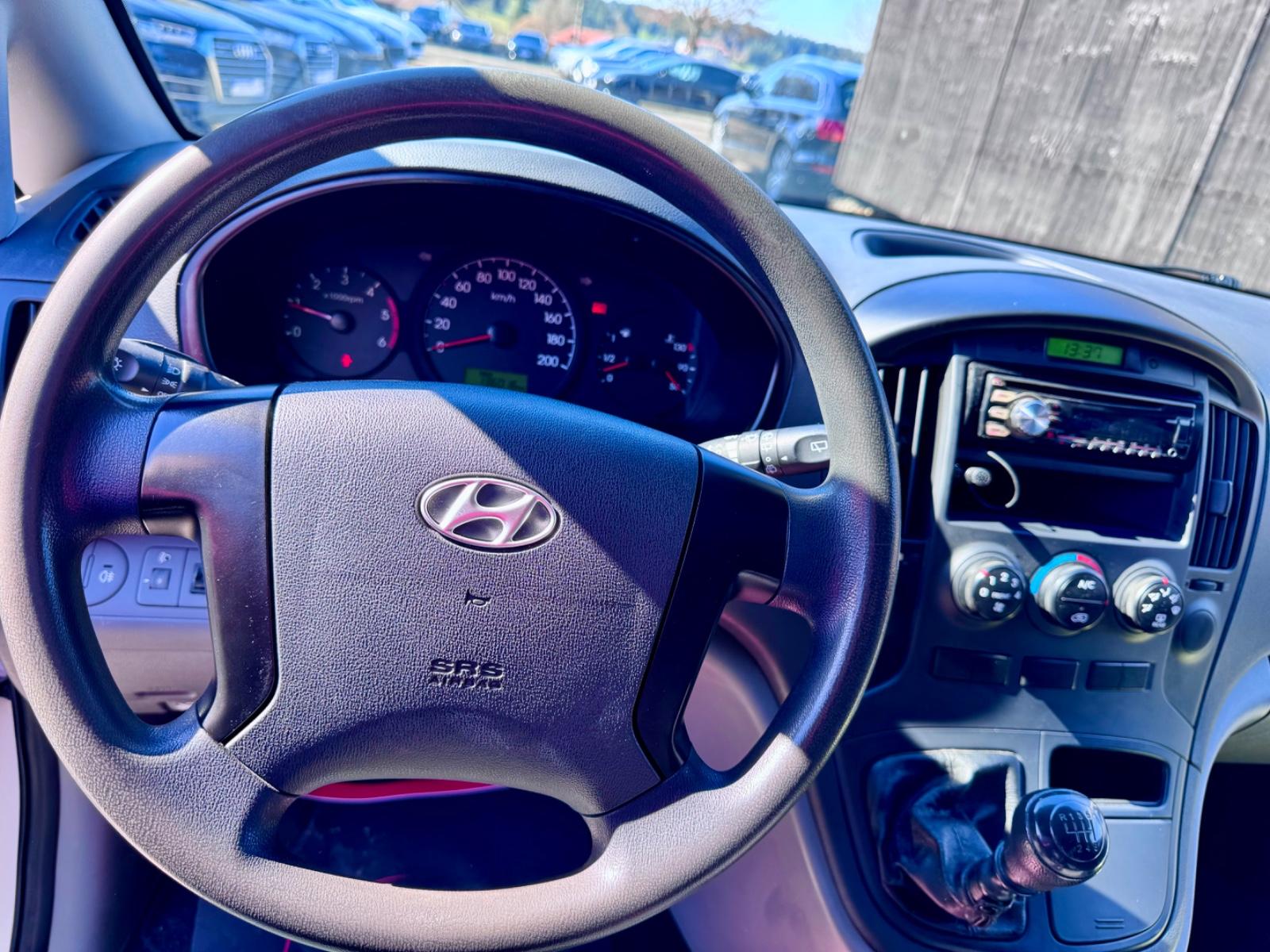 Hyundai H-1Kasten AHK 3xSitz 2xSchiebetür Mehrwertsteuer