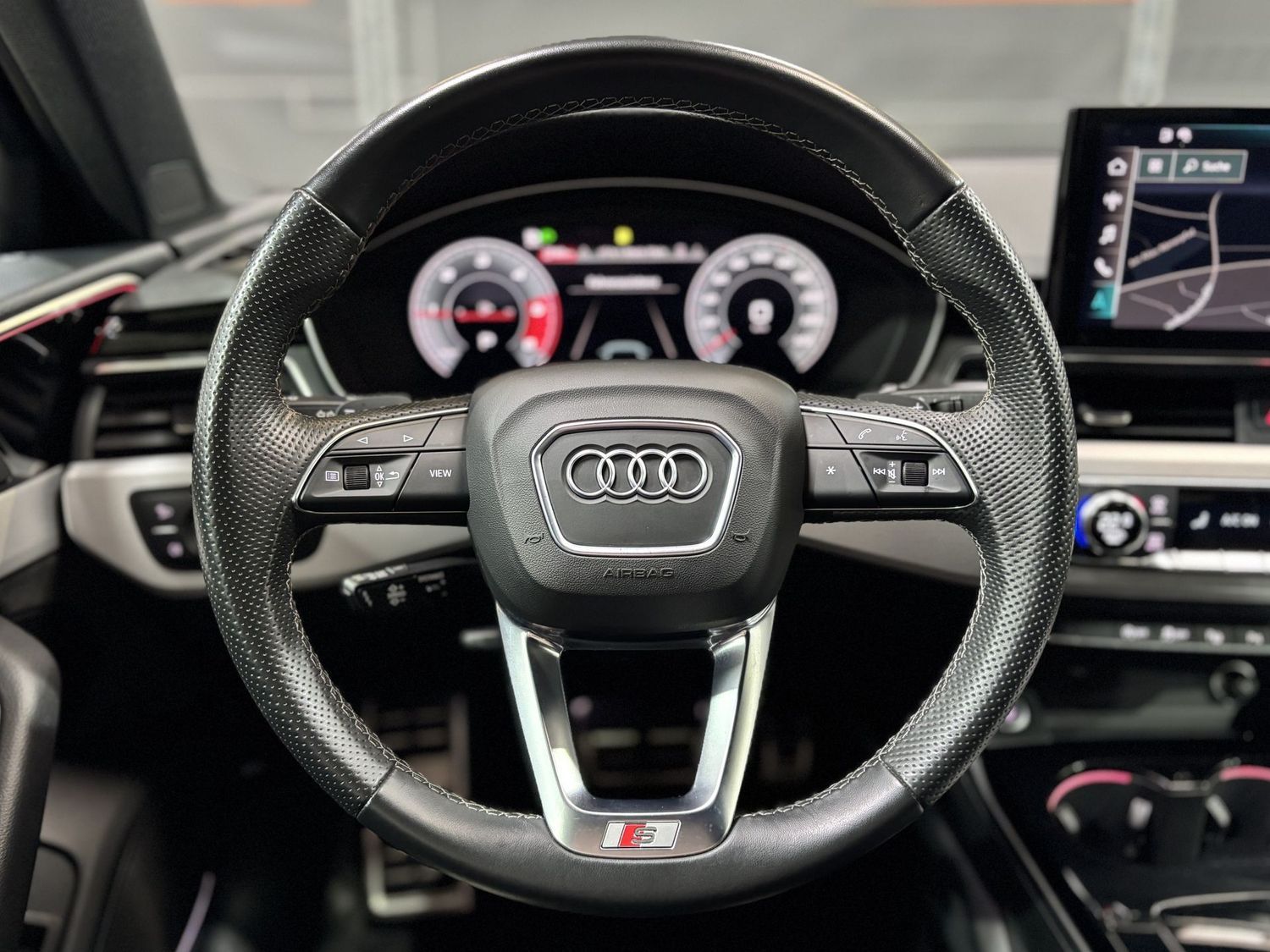 Fahrzeugabbildung Audi A4 30 TDI S-line #Matrix#Virtual#Black#B&O#20"