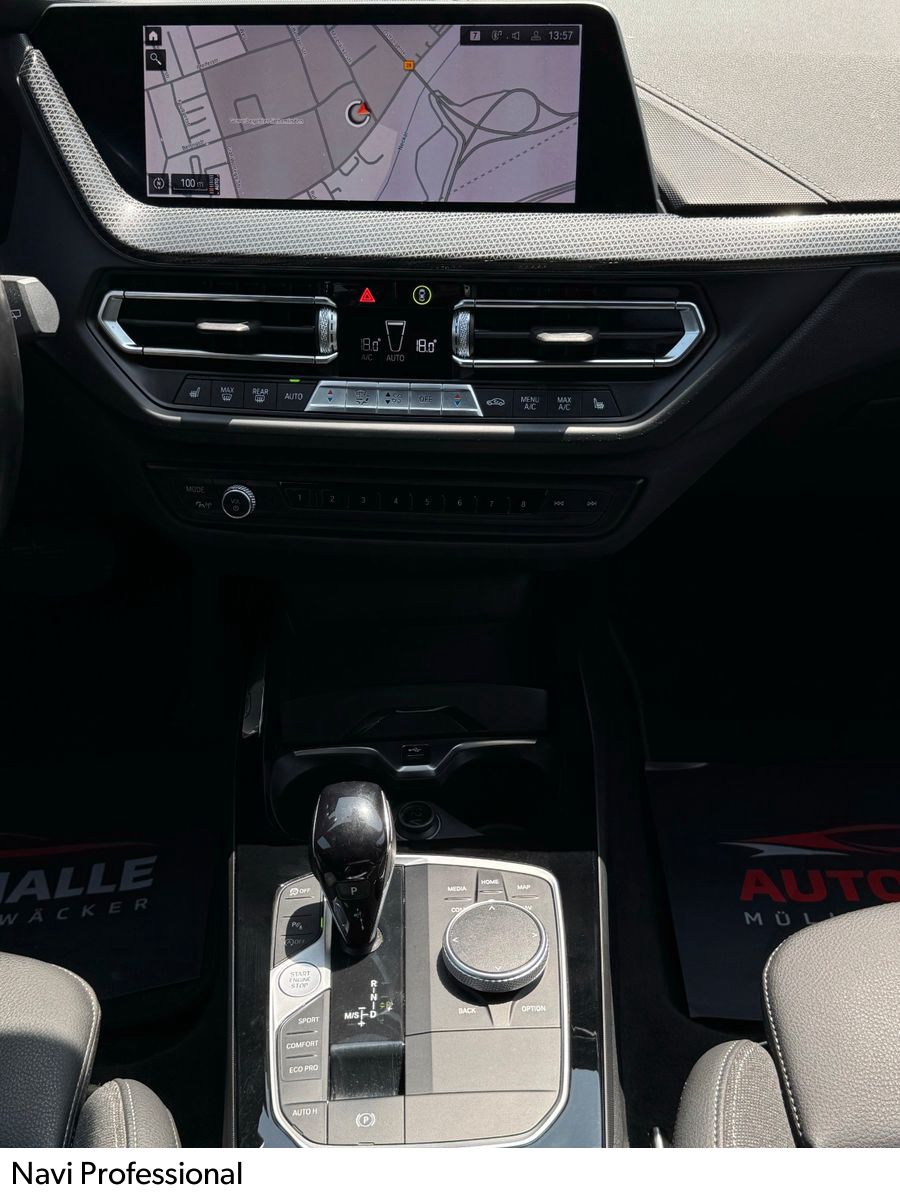 Fahrzeugabbildung BMW 118i Steptr Sport Line Shadow LCProf LED SHZ PDC