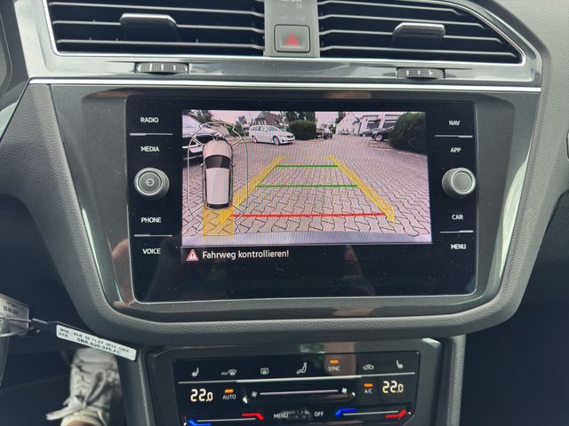 Fahrzeugabbildung Volkswagen Tiguan Move 1,5 TSI DSG+IQ Drive+LED+Cam+Winter