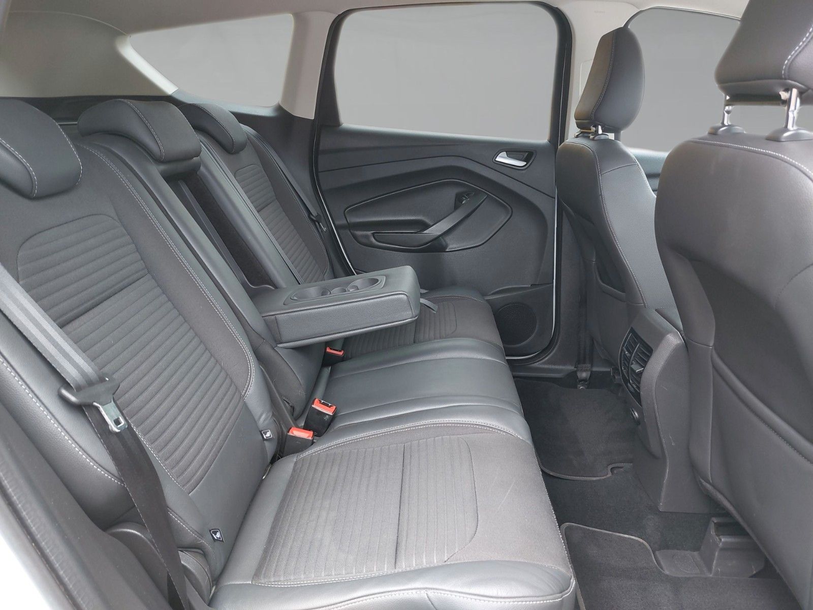 Ford Kuga Titanium SHZ LHZ Allwetter AHK – Bild 5