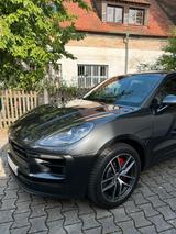 Porsche Macan S Pano, Farbnähte, Sitzbelüftung, Luftfede - Porsche Macan in Augsburg