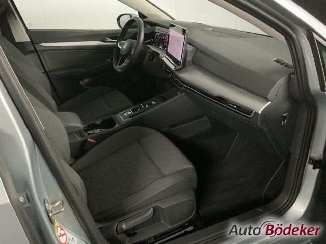 Volkswagen Golf 1.5 eTSI DSG Life Garantie b.12.3.30  Navi