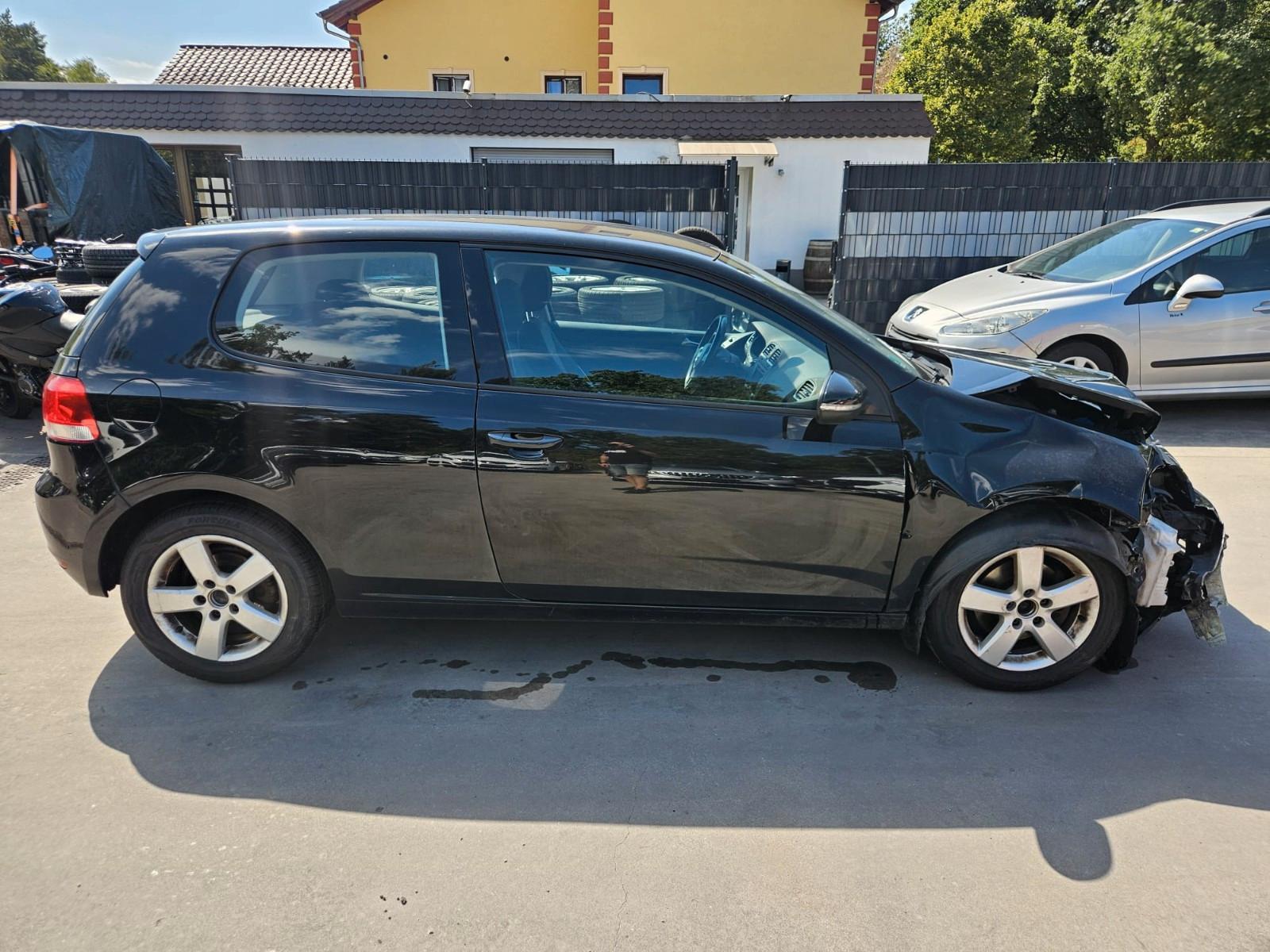 Volkswagen Golf 2010 — photo 8