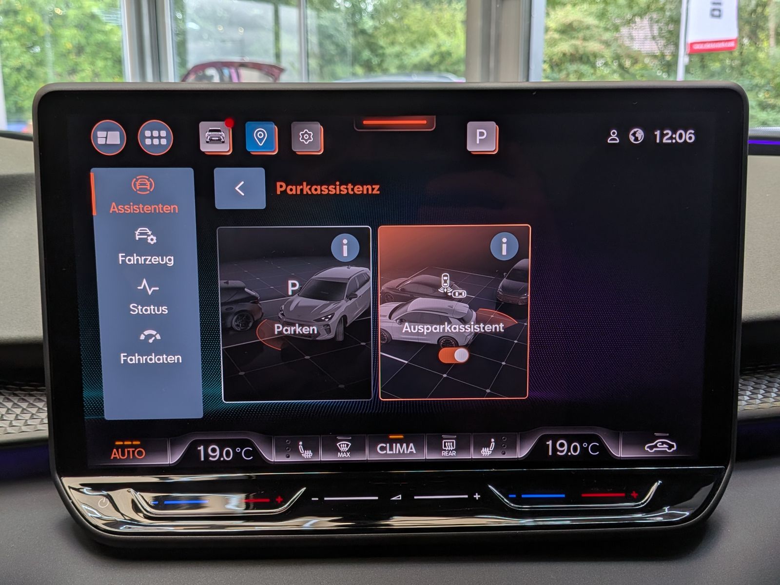Fahrzeugabbildung CUPRA Terramarr 1.5 eTSI Tribe Sennh Matrix HUD AHK 20