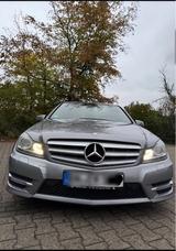Mercedes-Benz C Klasse 200 - Mercedes-Benz E 200