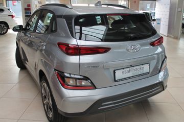 Fahrzeugabbildung Hyundai Kona ELEKTRO 100kW FACELIFT Select-Paket