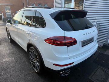 Porsche Cayenne - 5