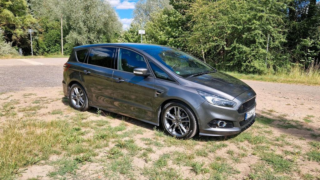 Image of Ford S-Max