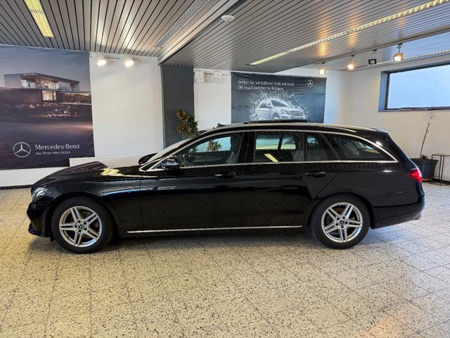 Mercedes-Benz E 220 T Avantgarde COMAND/LED/PSD/SHZ/PTS/KAMERA