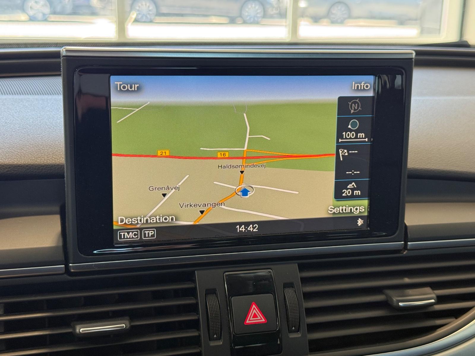 Audi A6 2014 — photo 19