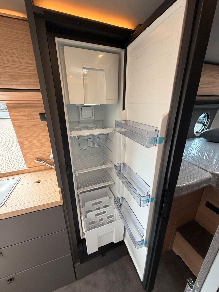 Fahrzeugabbildung Malibu Van charming GT skyview 640 LE