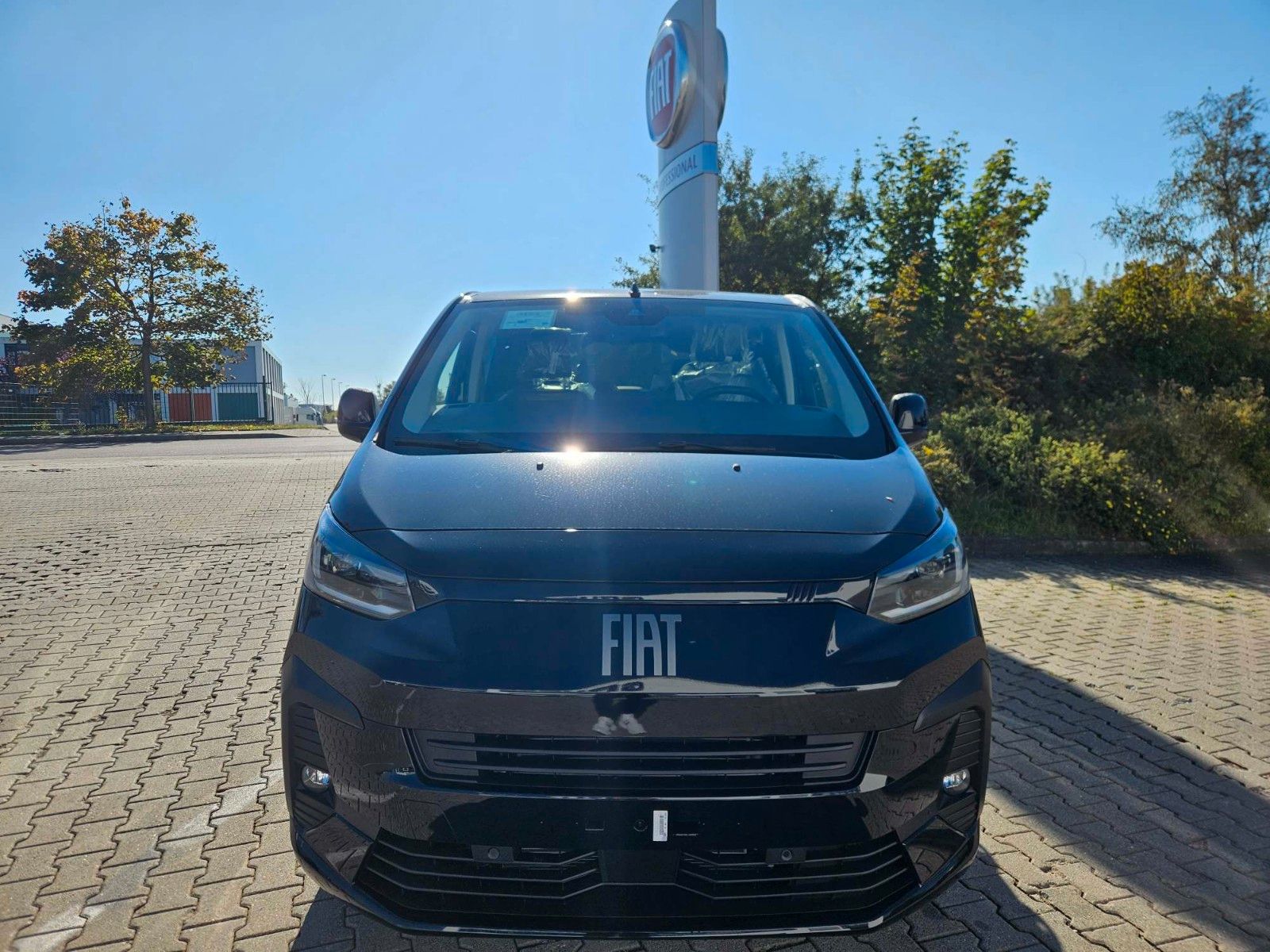 Fahrzeugabbildung Fiat Ulysse 180 BlueHDi L3 Top