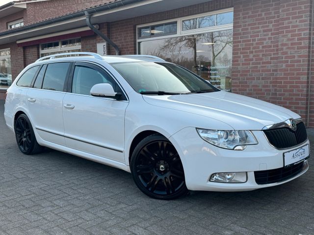 Skoda Superb Combi Elegance/Xenon/PDC/AHK/NAVI/Memory