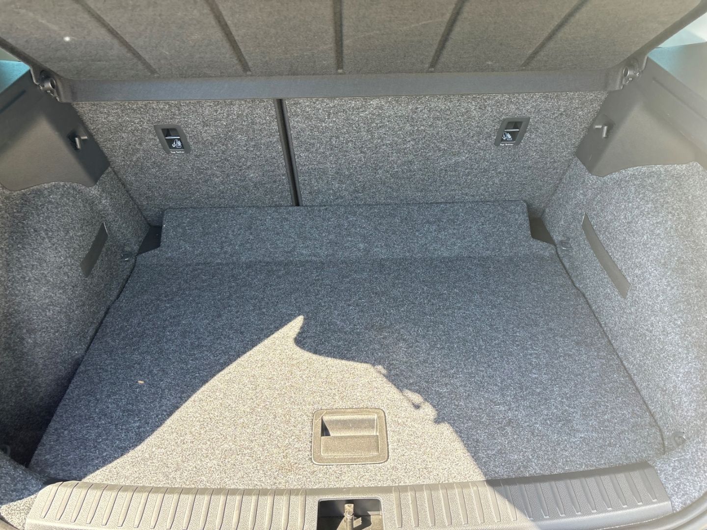 Fahrzeugabbildung SEAT Arona Style Navi Digitales Cockpit LED Apple Car