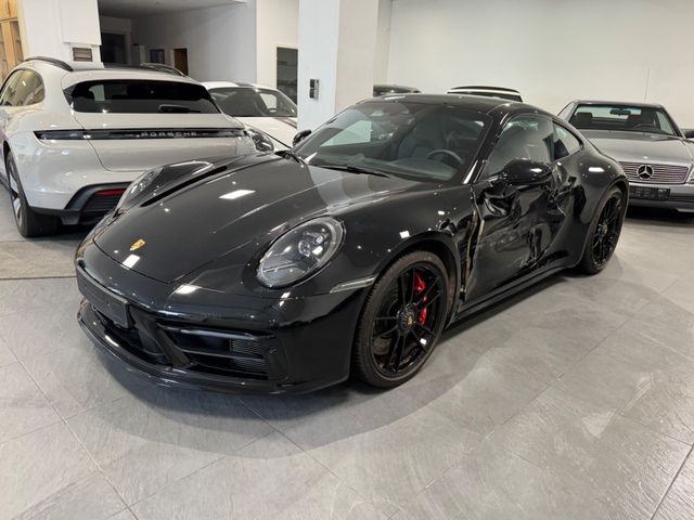 Porsche 911 992 Carrera 4 GTS Sport Chrono Glasdach