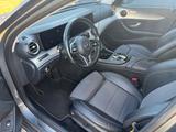 Mercedes-Benz E 220 d T Autom. - - Mercedes-Benz E 220 von privat