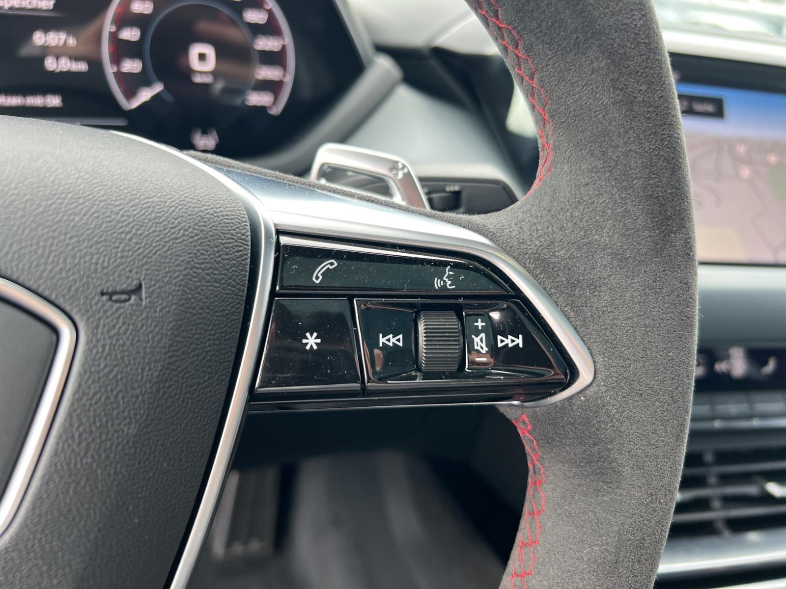 Audi e-tron GT RS quattro HUD Navi Matrix LED B&O KLI