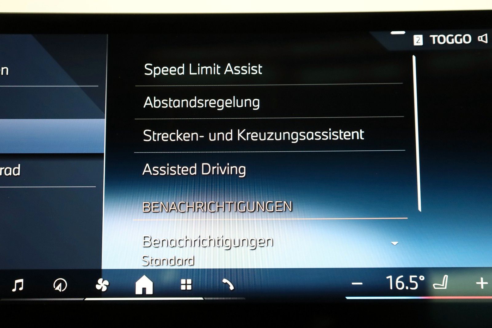 Fahrzeugabbildung BMW 520 d,Travel+Innov. Pak,Panorama,HUD, AHK el,+WR