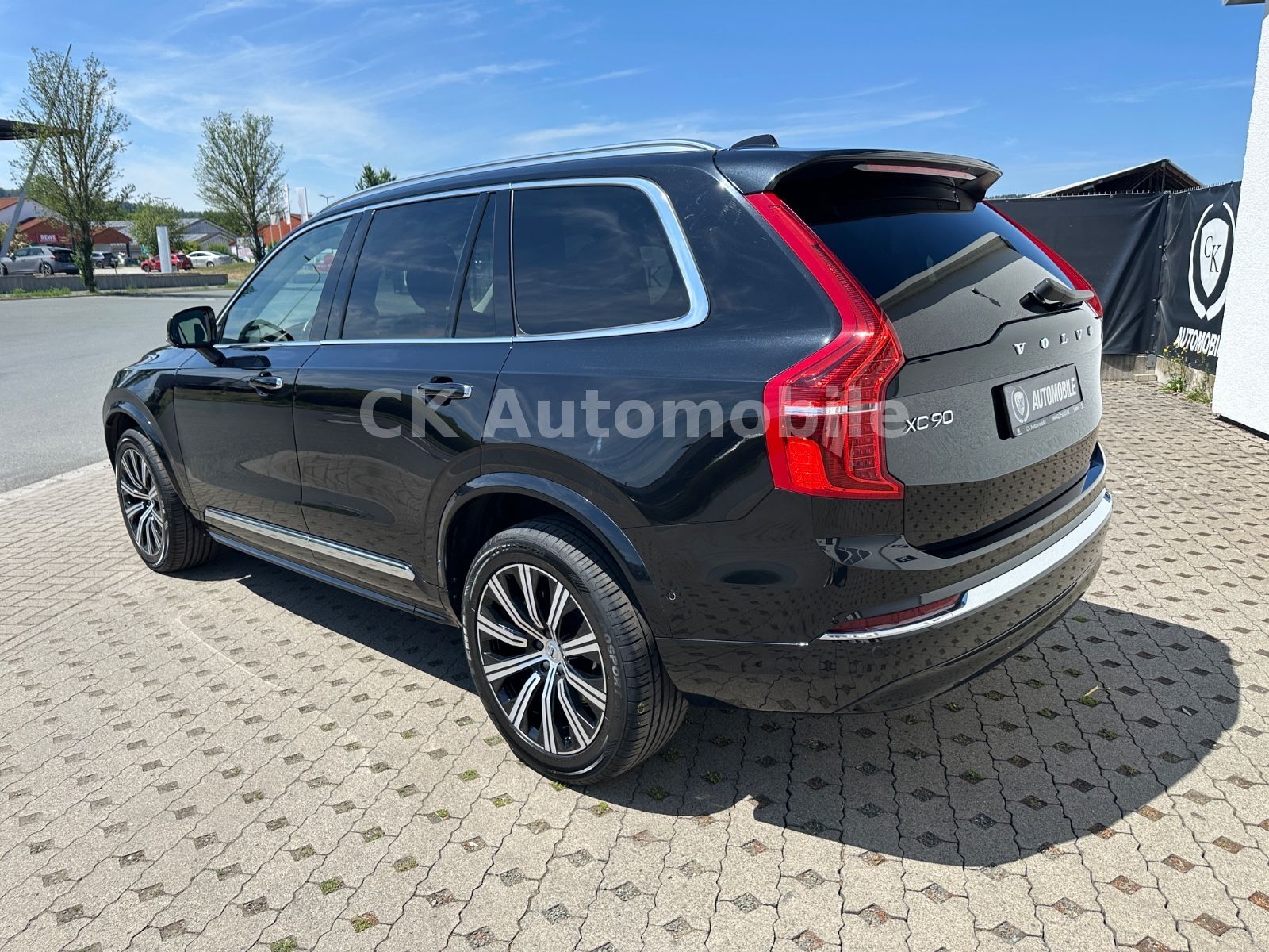 Fahrzeugabbildung Volvo XC90 B5 Plus Bright AWD 7Sitze/Navi/Pano/360°Kam