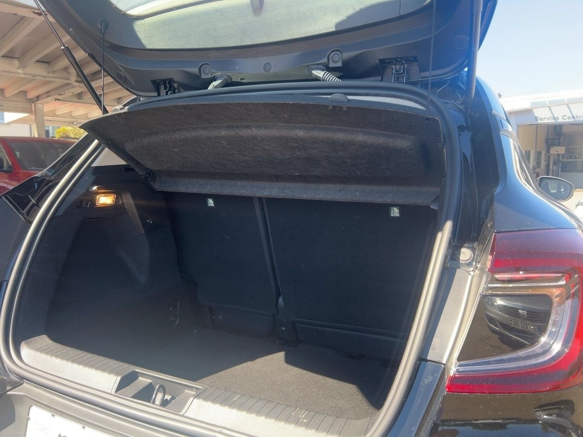 Fahrzeugabbildung Renault Captur EVOLUTION TCe 140 EDC SHZ