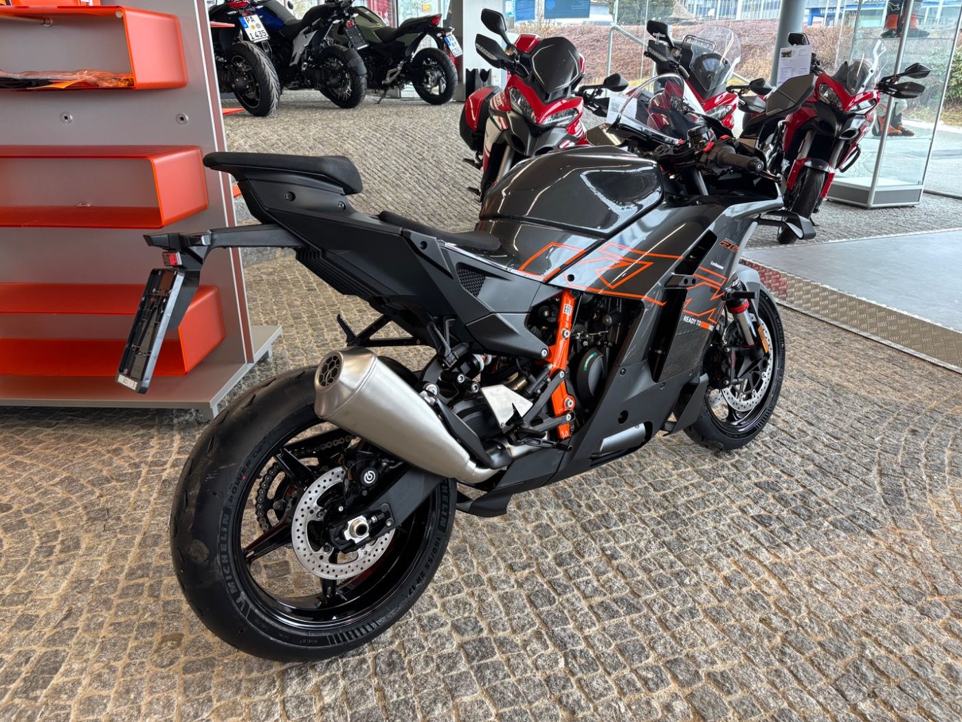 Fahrzeugabbildung KTM 990 RC R Modell 2026 48 Monate Garantie