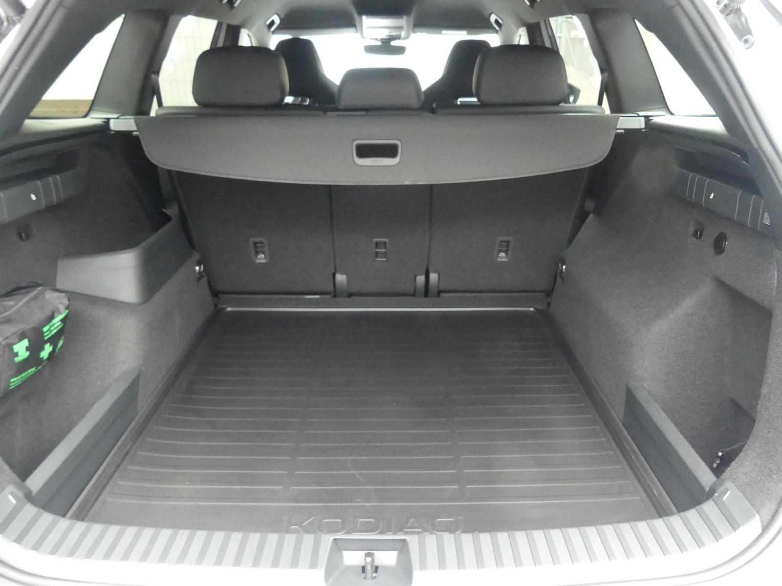 Skoda Kodiaq 2.0 TSI 195 kW 4x4 RS MATRIX/ACC/KAM/20''