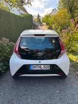 Toyota Aygo (X) 1,0-l-VVT-i x-play Team Deutschland... - Toyota Gebrauchtwagen in Düren