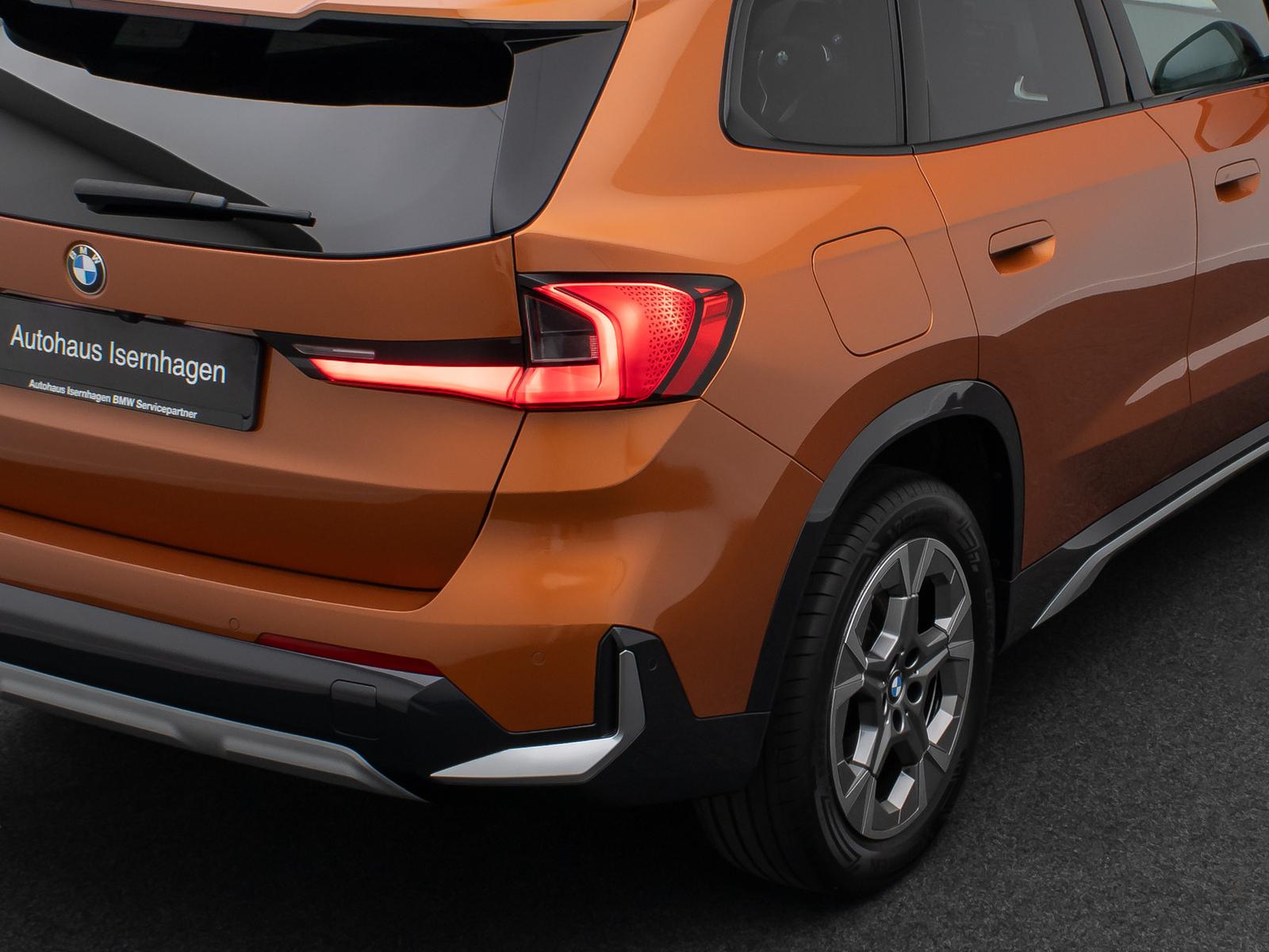 BMW X1 sD18d xLine Panorama 360° HUD DAB AHK Komfort, миниатюра 17