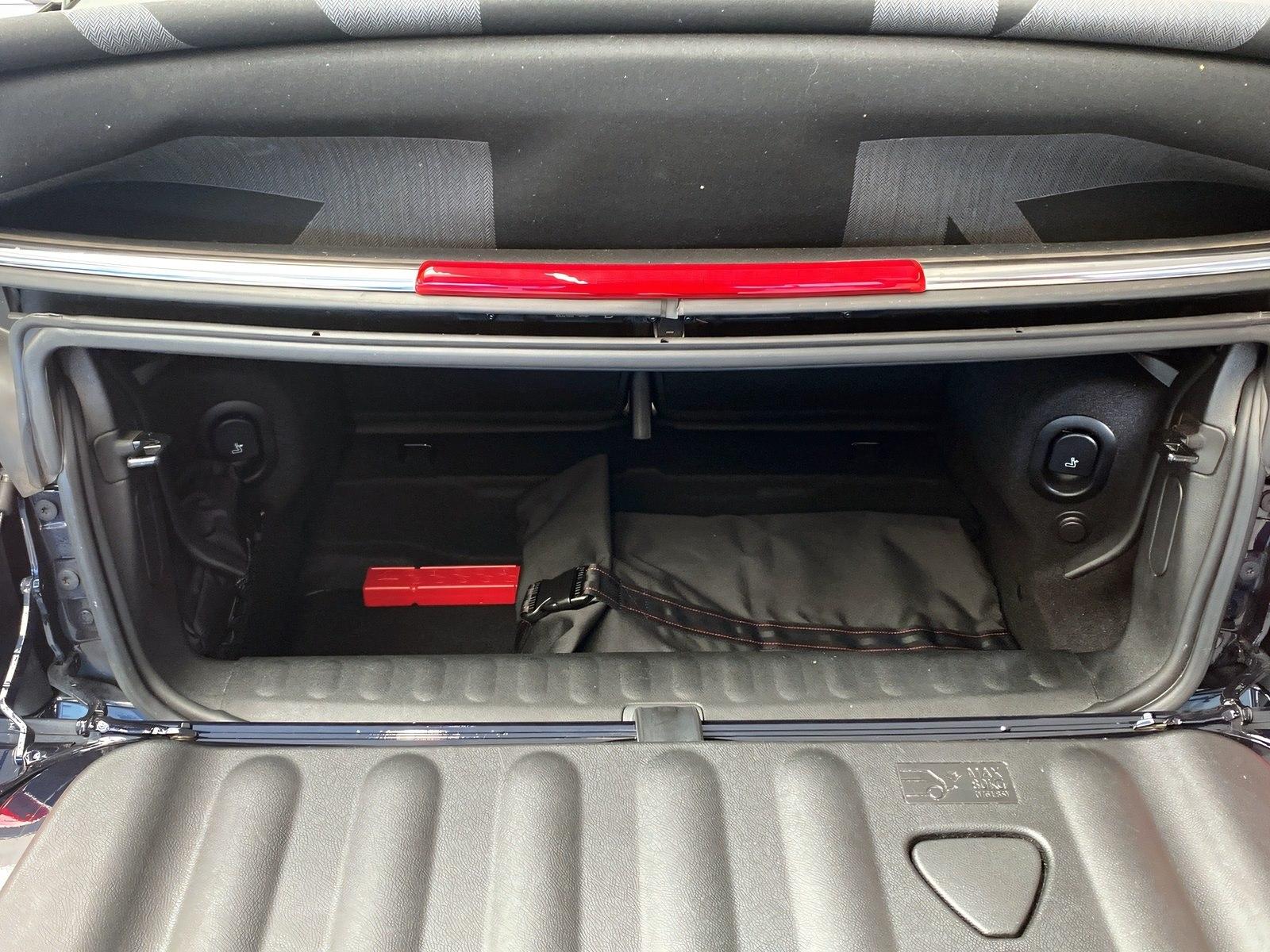 MINI Cooper S Cabrio Navi PDC Sportsitze LED