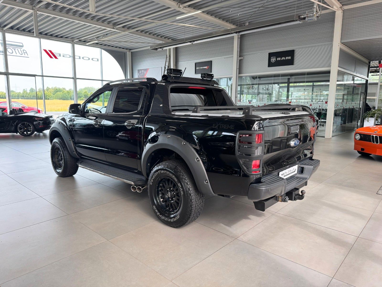 Fahrzeugabbildung Ford Ranger 2.0 TDCi Aut. Panther Wildtrak DoKa 4x4