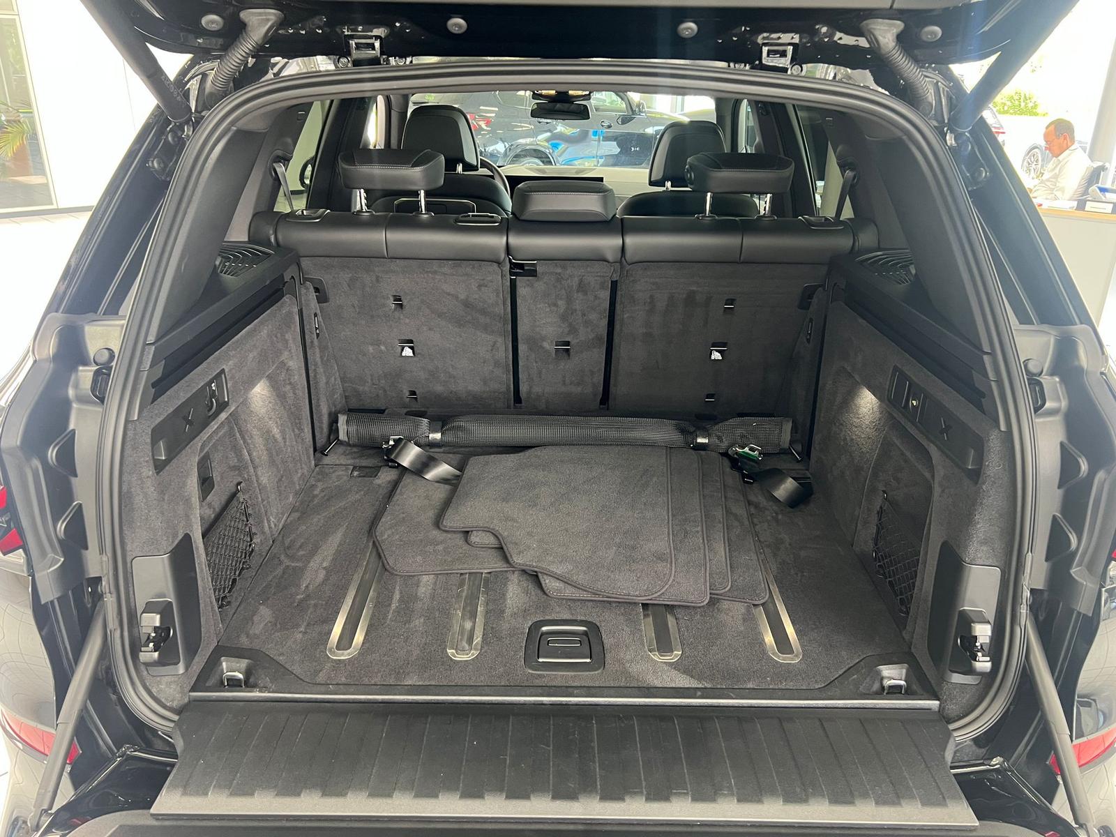 BMW X5 M60 i xDrive*PANO*STHZG*MASSAGE*LUFT*HUD*360°