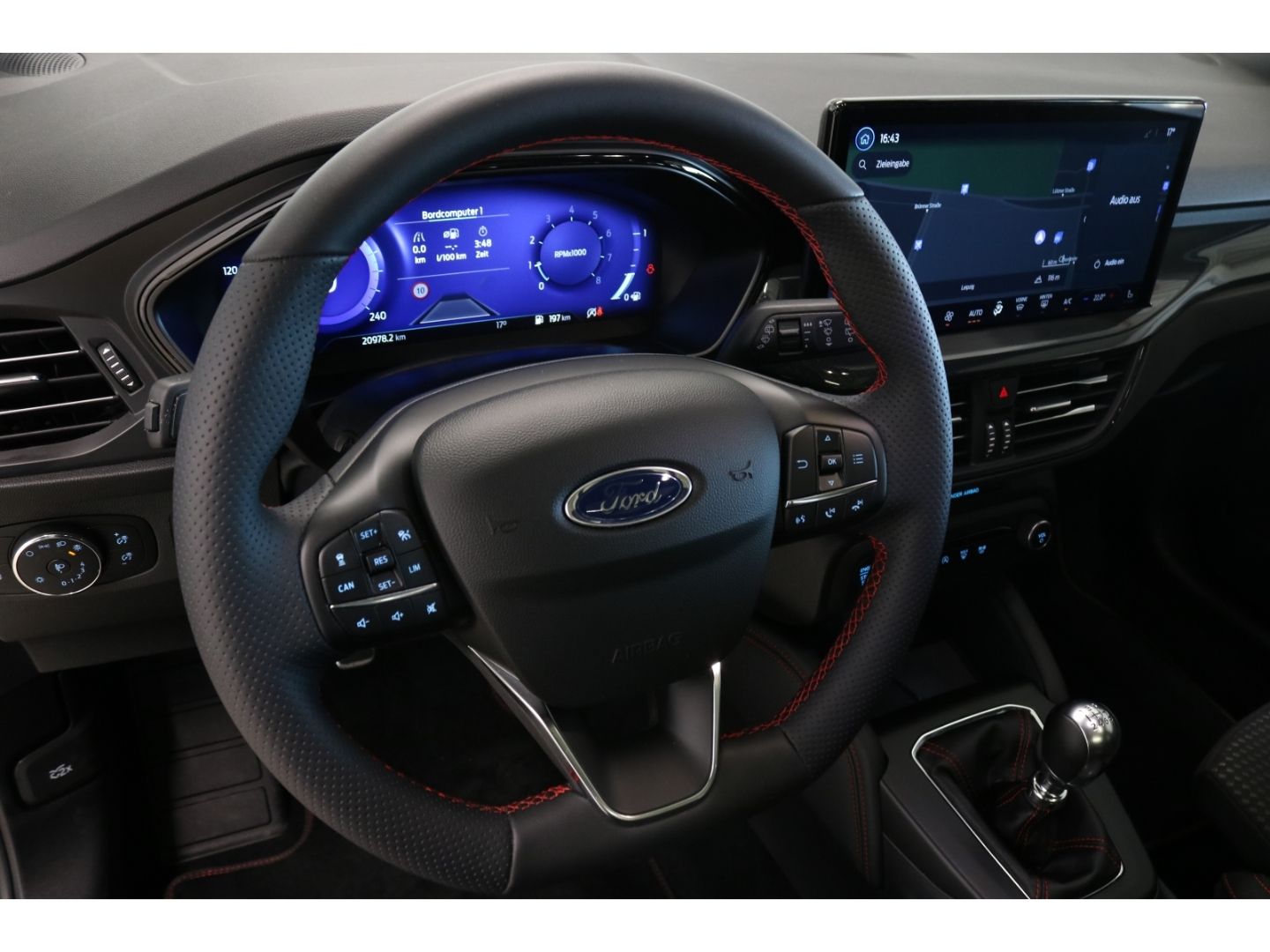 Fahrzeugabbildung Ford Focus Turnier ST-Line X 1.0 LED/Navi/B&O-Sound