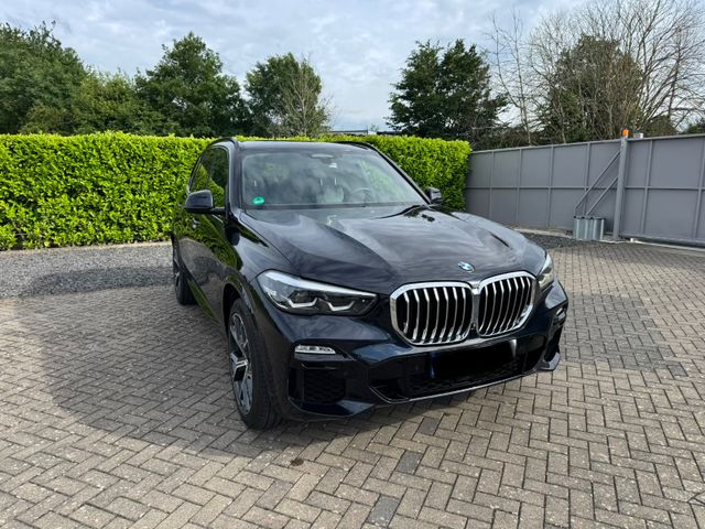 BMW X5 xDrive30d M-Paket Panorama