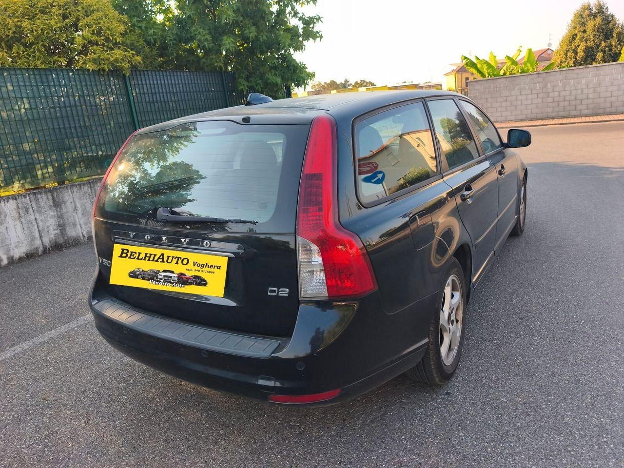 Volvo V50 2011 — engine 114 HP (84kW)