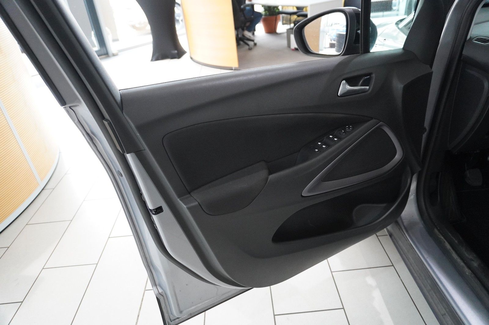 Fahrzeugabbildung Opel Crossland (X) 1.2 EDITION NAVI/LED/KAMERA/DAB+