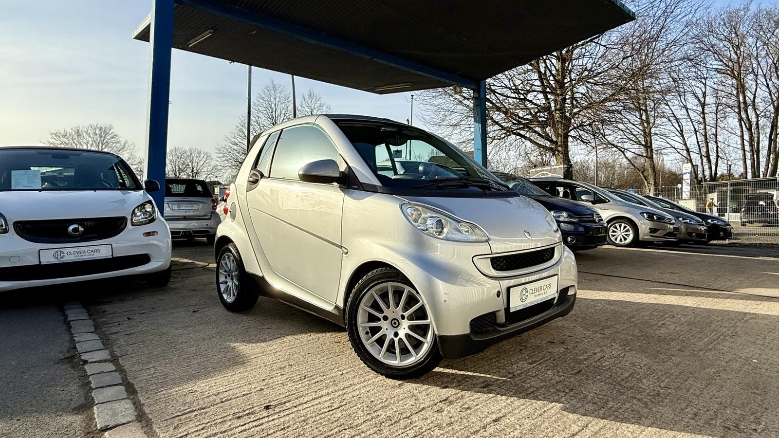 Smart ForTwo PASSION*CABRIO*LEDER*SITZHZ*CARPLAY*KLIMA