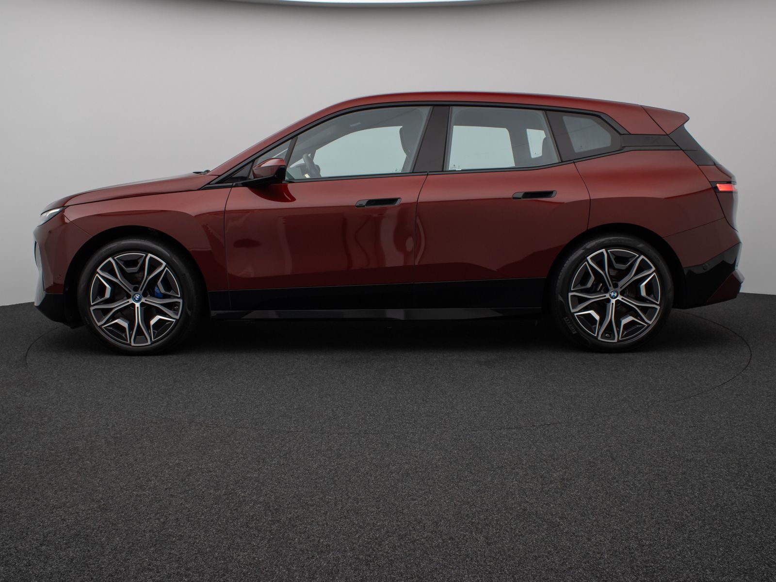 Fahrzeugabbildung BMW iX xD40 360° DAB H/K ACC Komfort Sport 22Zoll