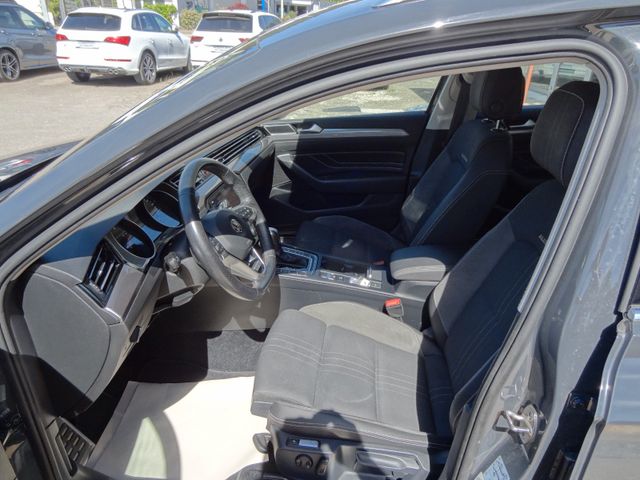 Fahrzeugabbildung Volkswagen Passat Alltrack/4Motion/2.Hd/Kam/AHK/Navi/