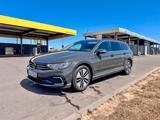 Volkswagen Passat Variant GTE 1.4 TSI DSG*LED*ACC*8fach*AHK - Volkswagen Passat: 1.8