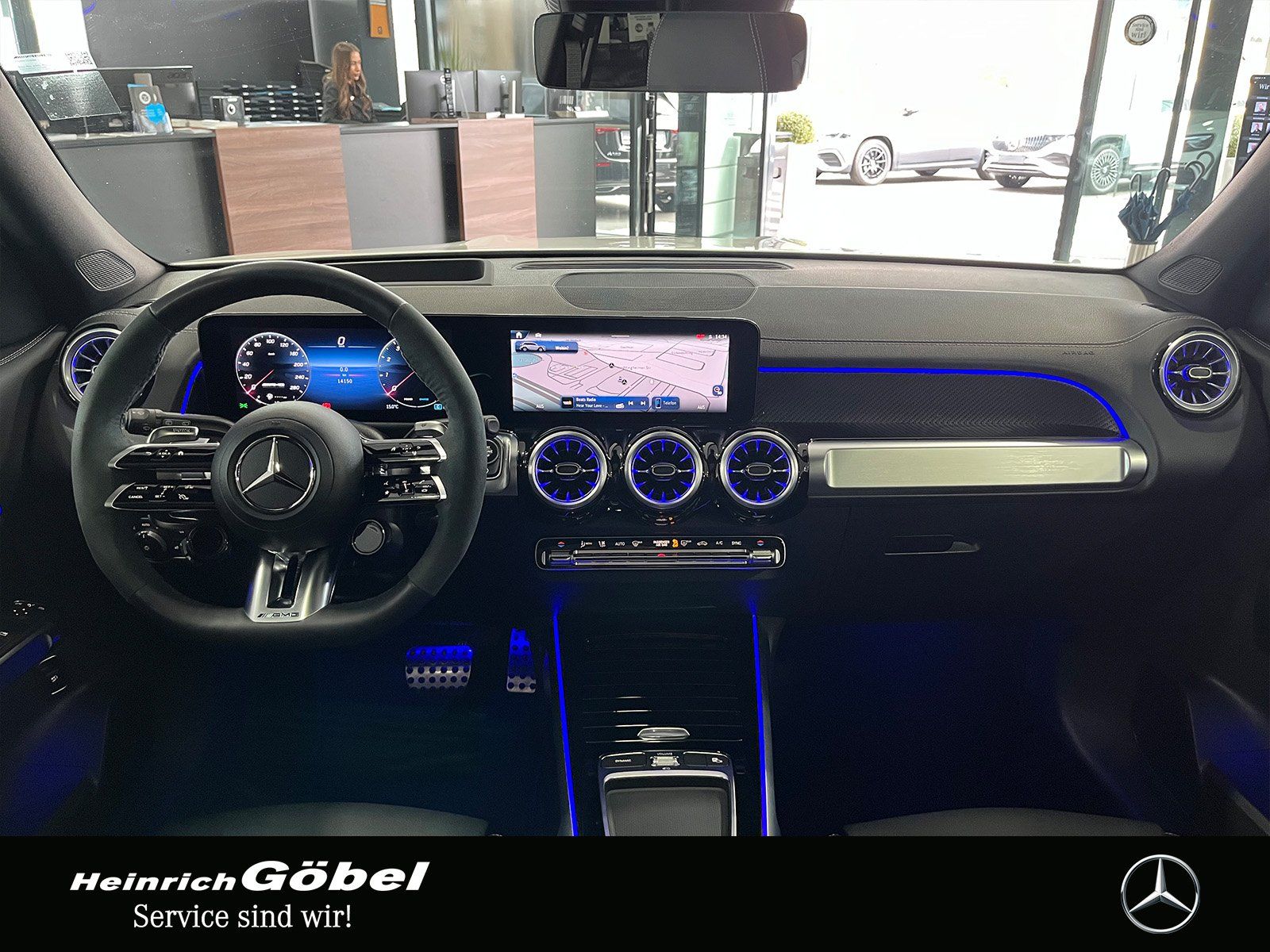 Fahrzeugabbildung Mercedes-Benz GLB 35 4M AHK+PANO+HUD+360°+FAHR-ASSIST+MULTIB.