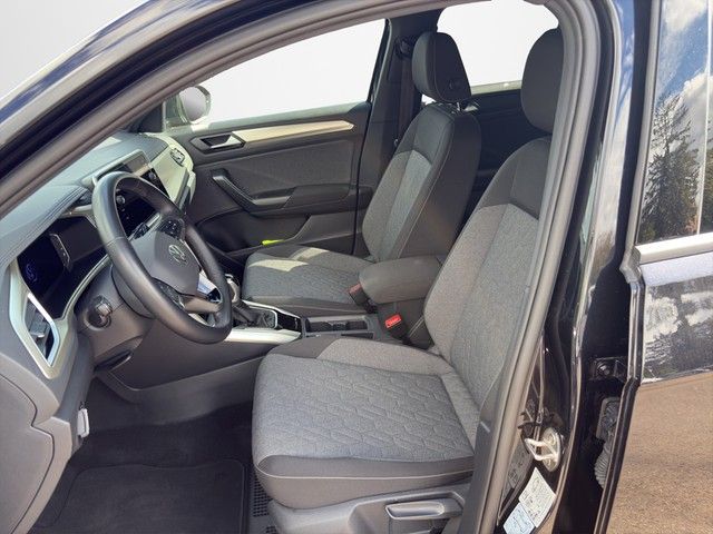 Fahrzeugabbildung Volkswagen T-Roc Move 1.5 TSI 110 kW *Navi*