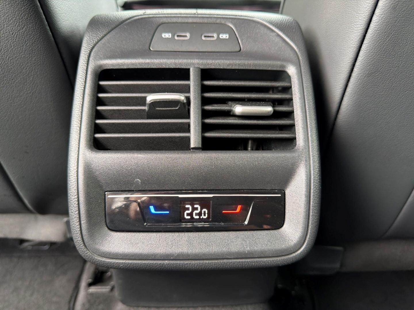 Volkswagen Passat 2.0 TDI DSG R-line Matrix ACC Kam, миниатюра 18
